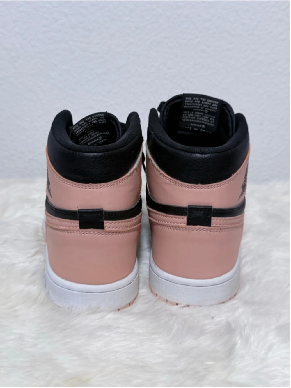 Unisex Nike Air Jordan 1 High Sneakers Black and Pink Mens 7. Women’s 8.5